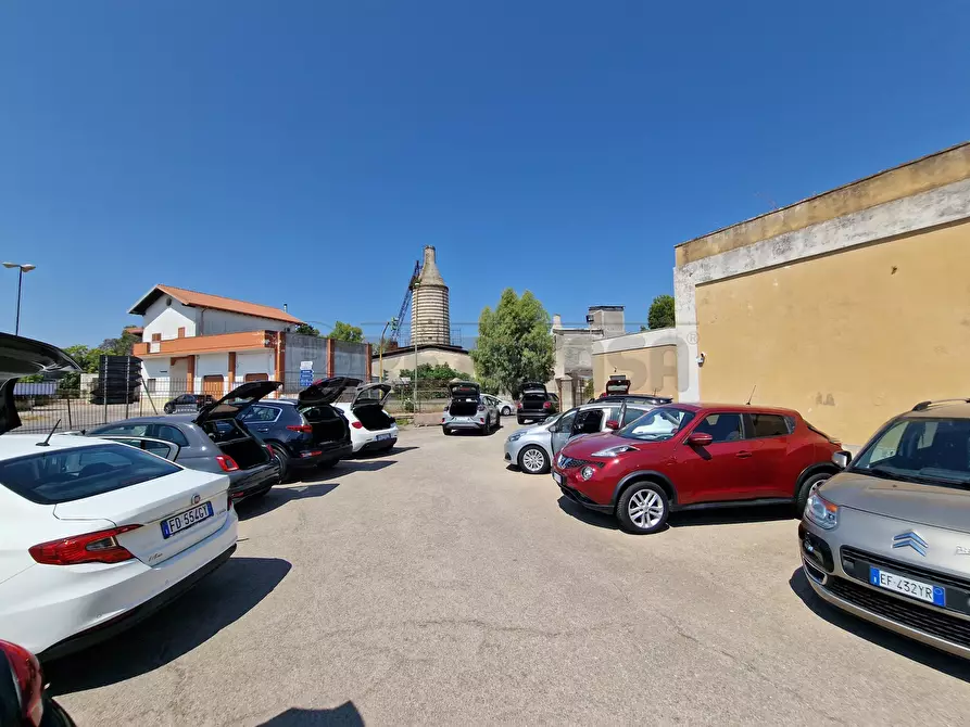 Immagine 66 di Laboratorio in vendita  in Via Neviano 37 a Seclì