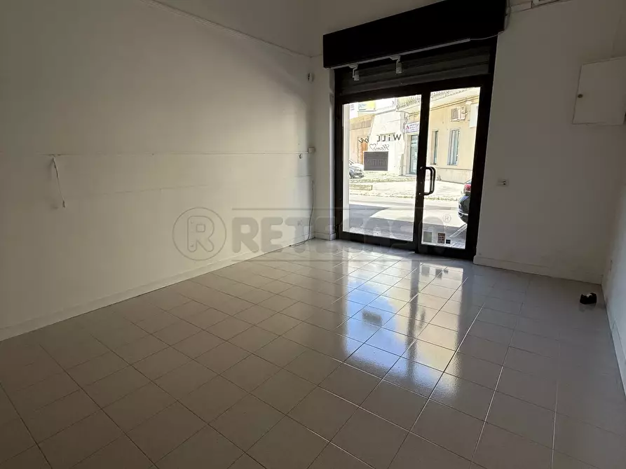 Immagine 10 di Locale commerciale in affitto  in Via Generale Cantore 6 a Nardo'