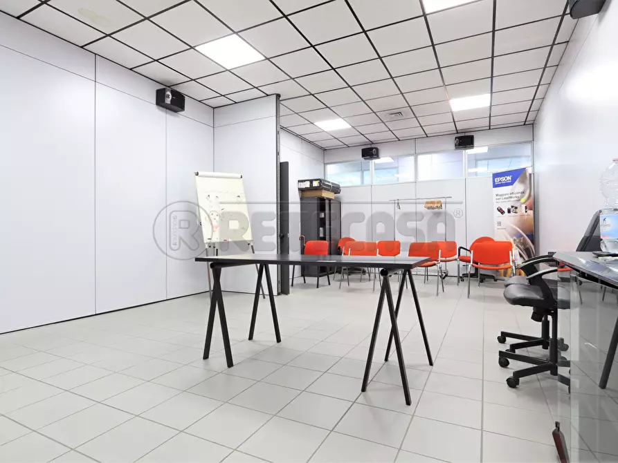 Immagine 26 di Ufficio in affitto  a Vicenza