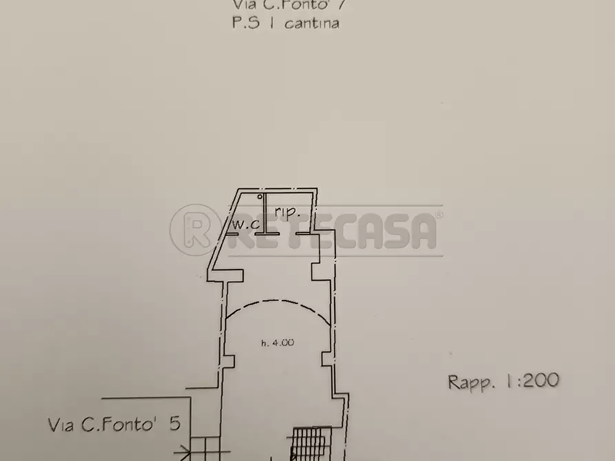 Immagine 2 di Locale commerciale in vendita  in Via Carmine Fontò 7 a Gallipoli