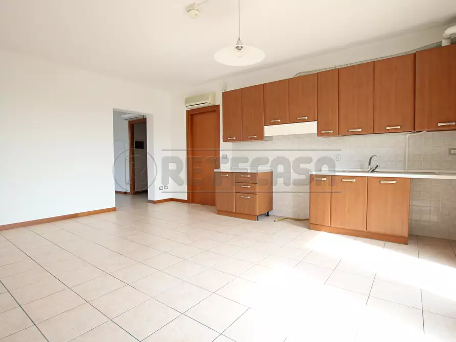 Immagine 3 di Bilocale in vendita  in Via Giovanni Falcone a Barbarano Mossano