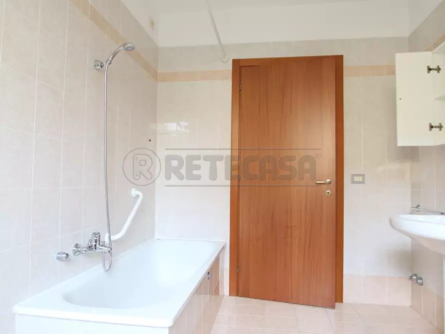 Immagine 19 di Bilocale in vendita  in Via Giovanni Falcone a Barbarano Mossano