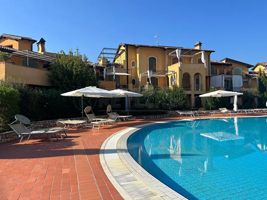 Immagine 1 di Appartamento in affitto  in Via del torchio a Manerba Del Garda