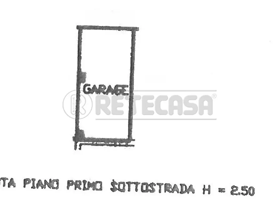 Immagine 12 di Garage in vendita  in Via Dante Ruffini a Cremona