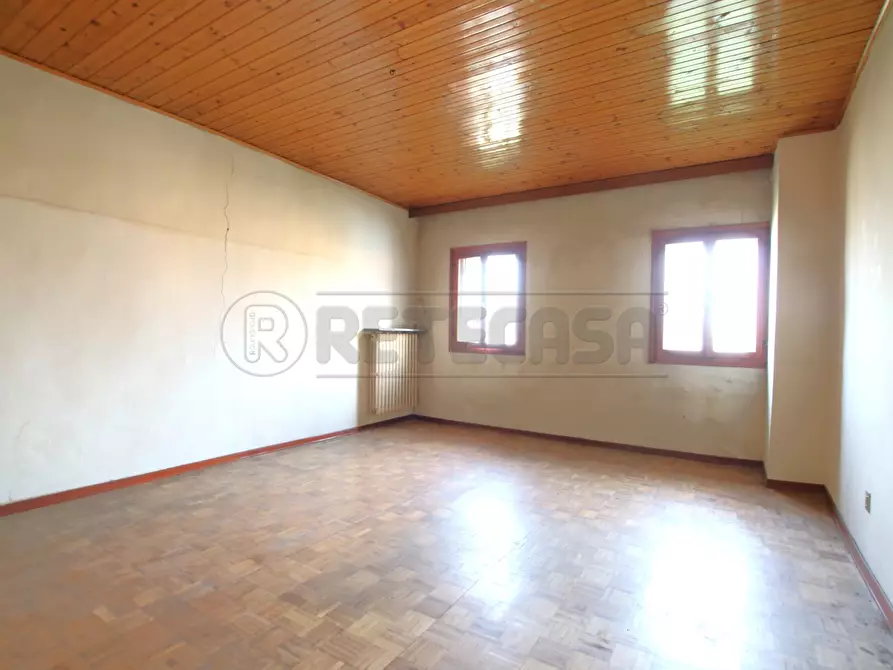 Immagine 18 di Casa semindipendente in vendita  in Piazza Guglielmo Marconi a Montegalda