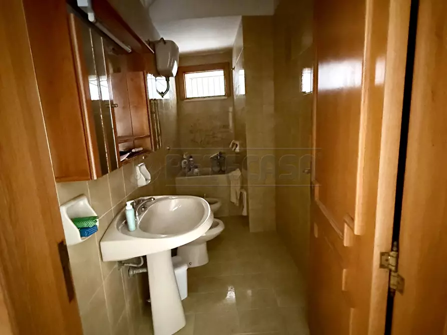 Immagine 10 di Trilocale in vendita  in Via Principe Amedeo 15 a Nardo'