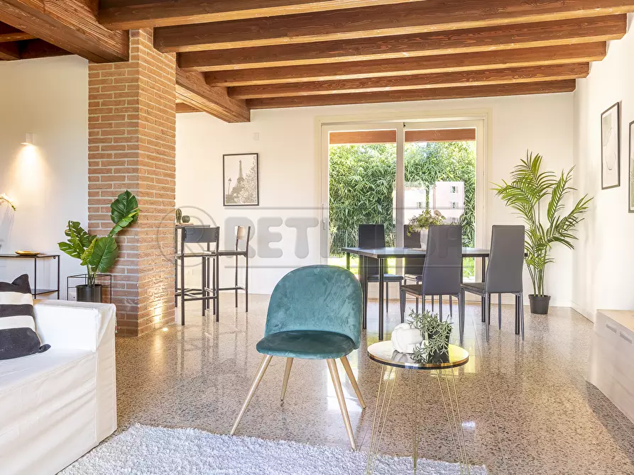 Immagine 8 di Villetta a schiera in vendita  in Via Zuccola 37 a Bolzano Vicentino