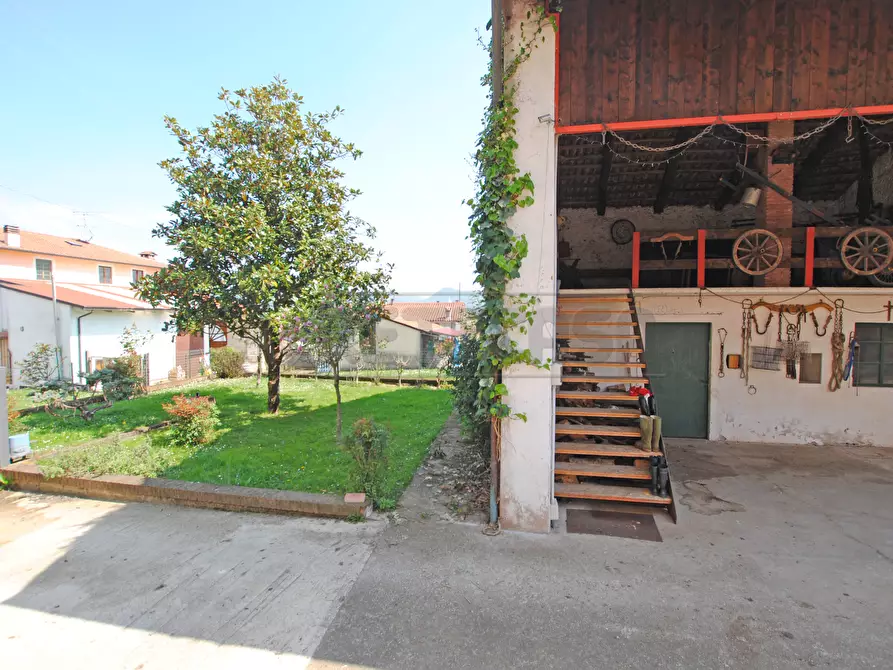 Immagine 2 di Rustico / casale in vendita  in Via Costa 17 a Brogliano