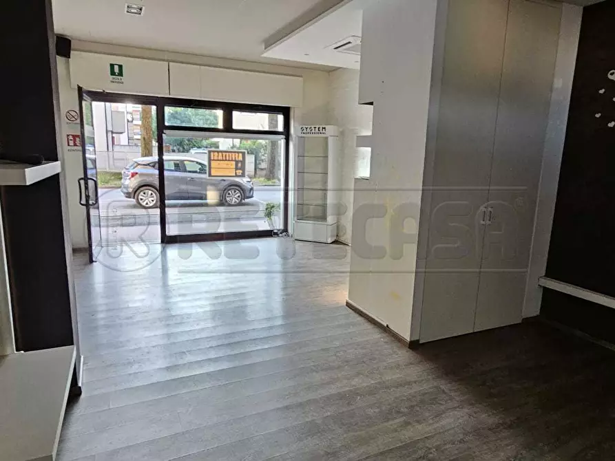 Immagine 7 di Locale commerciale in affitto  a Mirano