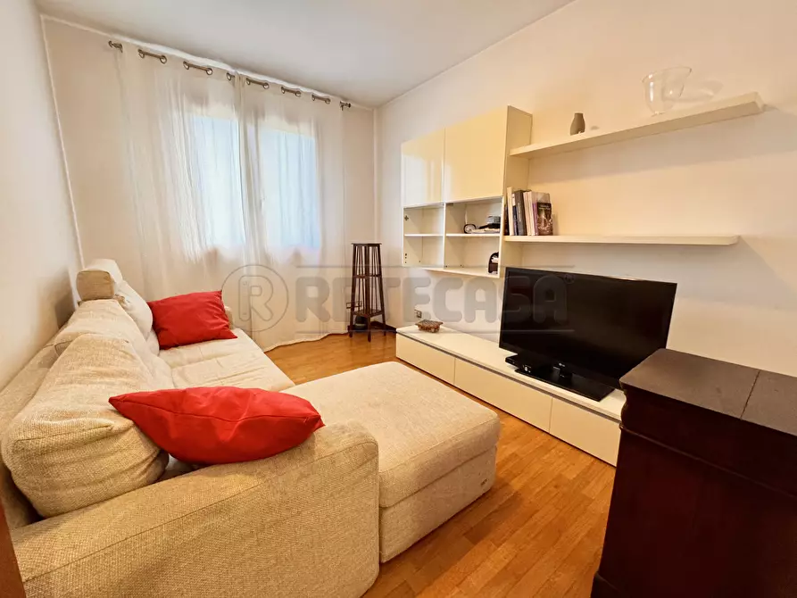 Immagine 10 di Appartamento in vendita  in via xxv aprile 8 a Brogliano