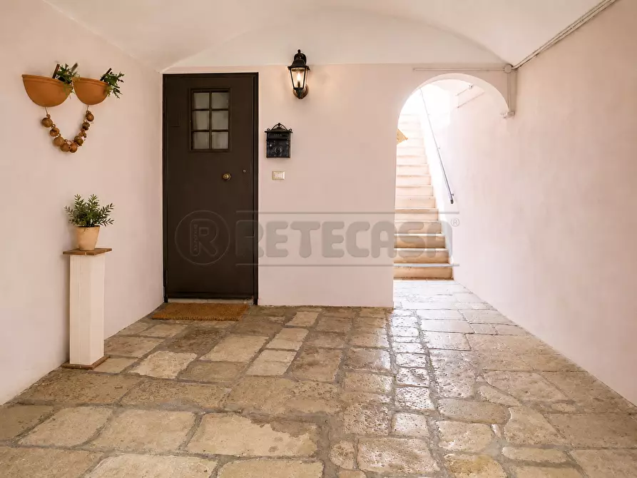 Immagine 1 di Bilocale in vendita  in Via Cardinale Dell'Olio 43 a Bisceglie