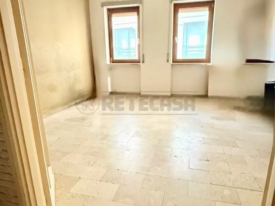 Immagine 12 di Trilocale in vendita  in Via Sandro Pertini 1 a Salerno