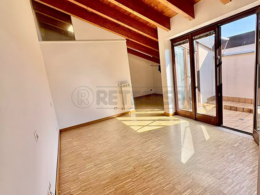 Immagine 27 di Trilocale in vendita  a Bergamo