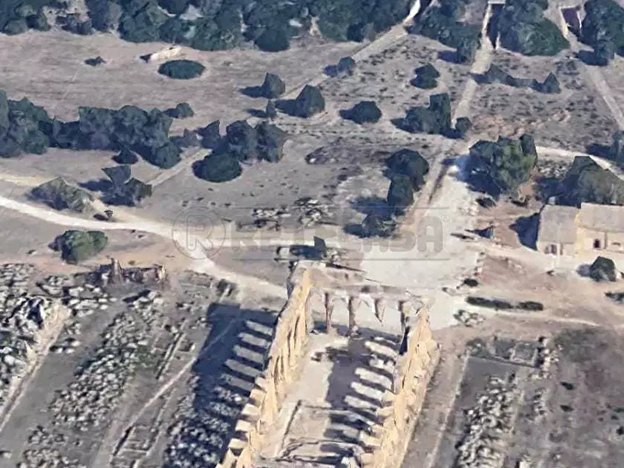 Immagine 33 di Villa in vendita  a Castelvetrano