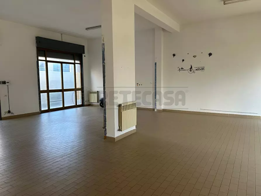 Immagine 3 di Locale commerciale in affitto  in via don minzoni 199 a Caltanissetta
