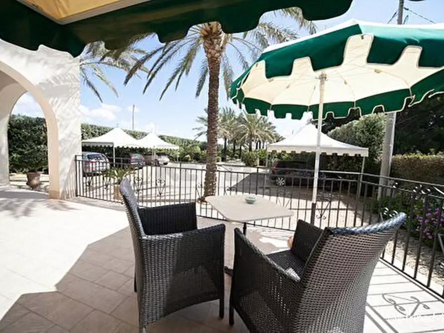 Immagine 66 di Villa in vendita  a Castelvetrano