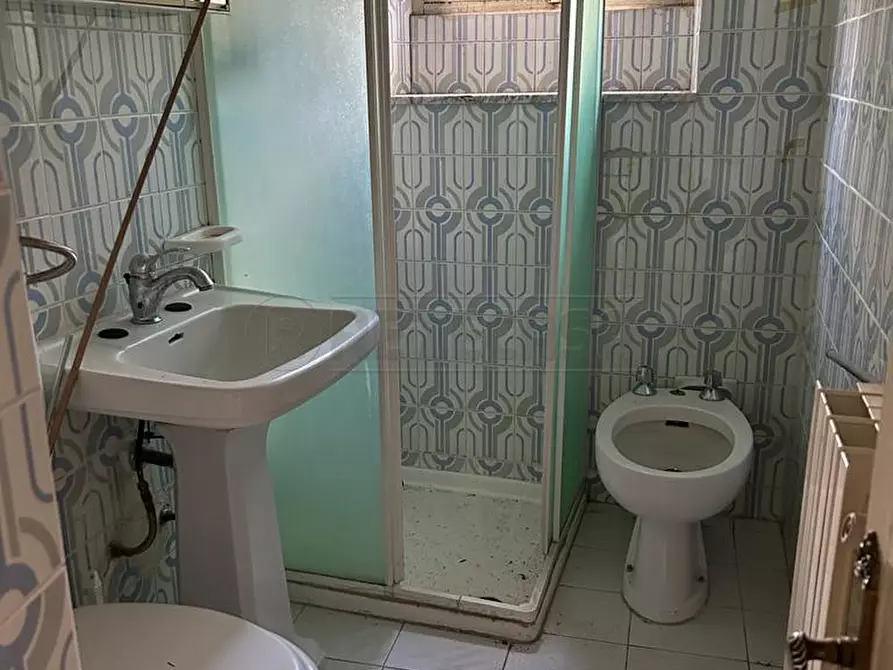 Immagine 12 di Trilocale in vendita  in Via Roma 1414 a Caltanissetta