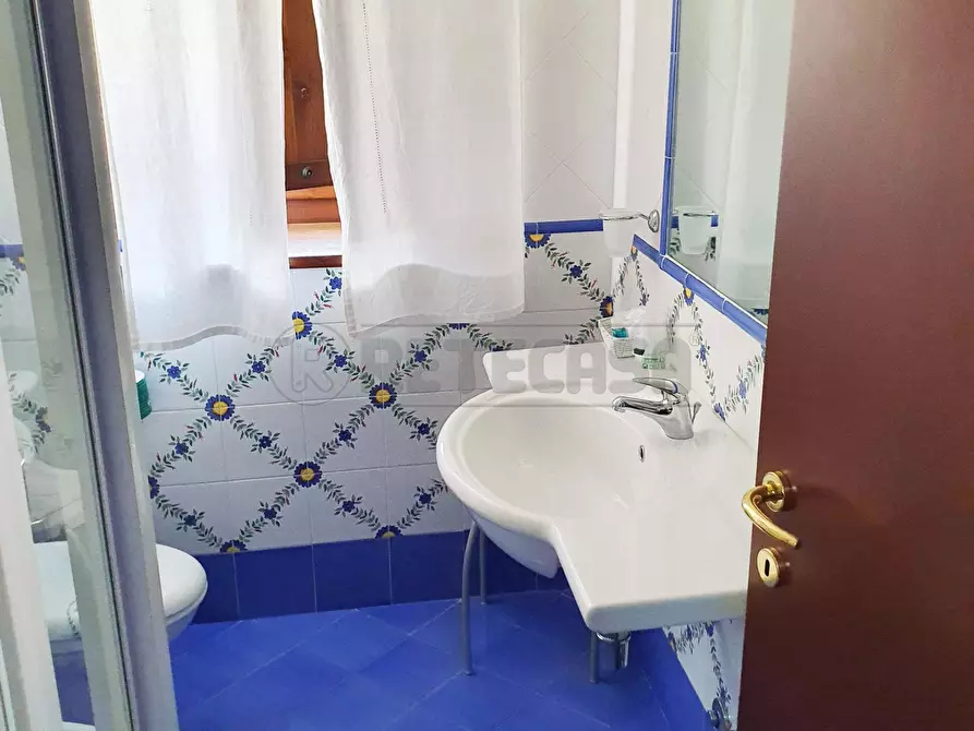 Immagine 9 di Albergo/B&B/Residence in vendita  a Campo Di Giove