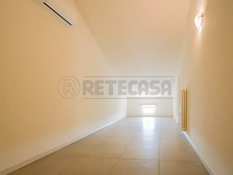 Immagine 28 di Porzione di casa in affitto  in VIA CAPITELLI 23 a Pozzoleone