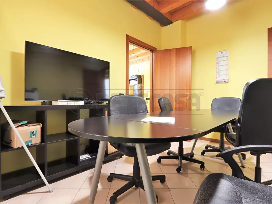Immagine 5 di Ufficio in vendita  in Via Municipio a Longare
