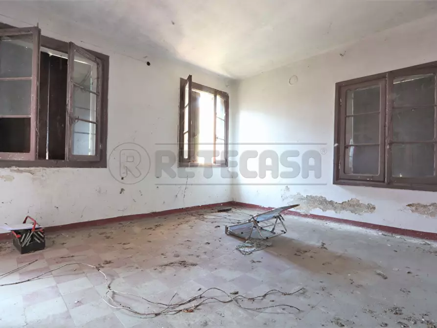 Immagine 4 di Rustico / casale in vendita  in Via delle Grotte a Longare