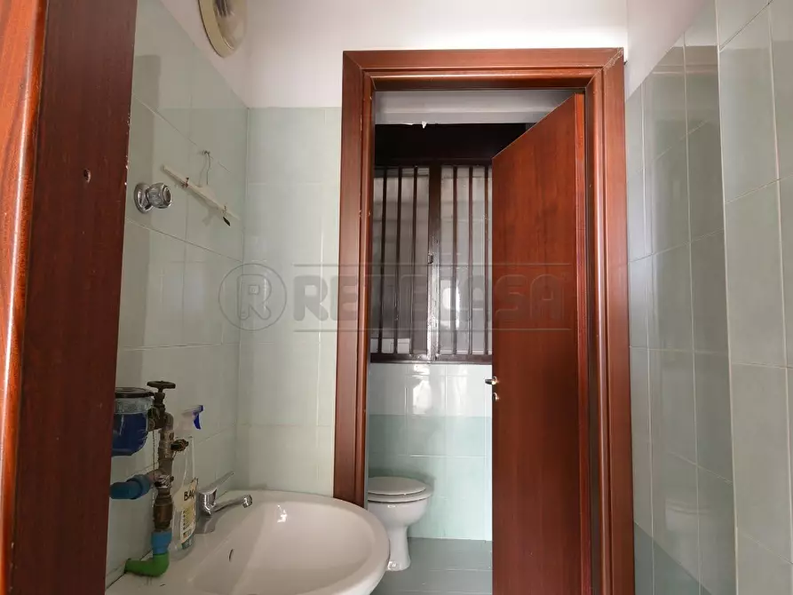 Immagine 16 di Locale commerciale in affitto  in Viale San Martino 216 a Messina