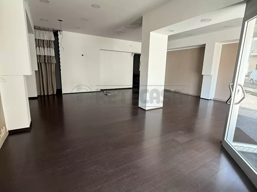 Immagine 7 di Locale commerciale in affitto  in Piazza Giuseppe Mazzini 16 a Nardo'