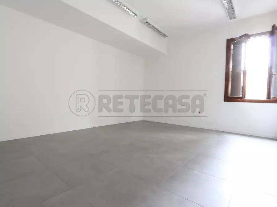 Immagine 12 di Ufficio in affitto  in Contra Giuseppe Garibaldi 55 a Vicenza