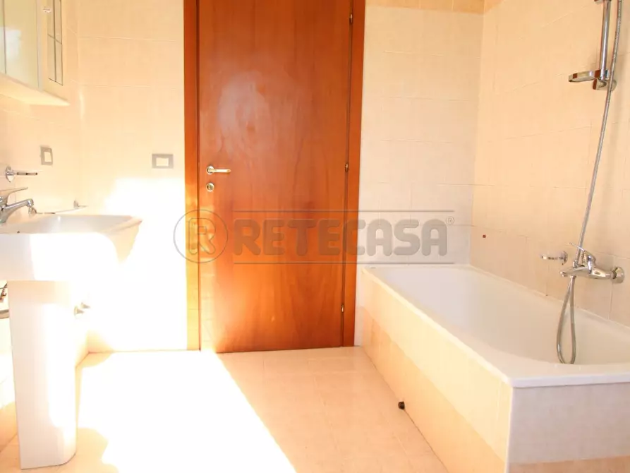 Immagine 14 di Bilocale in vendita  in Via Giovanni Falcone a Barbarano Mossano