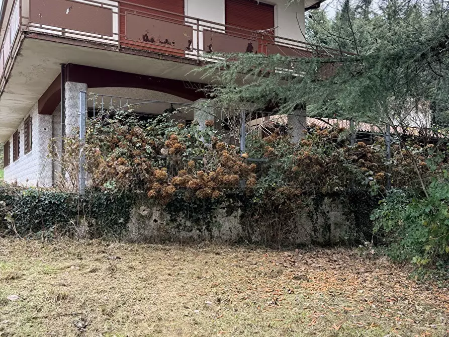 Immagine 1 di Casa bifamiliare in vendita  a Altissimo