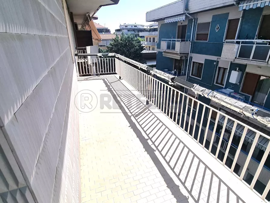 Immagine 15 di Quadrilocale in vendita  a Pescara