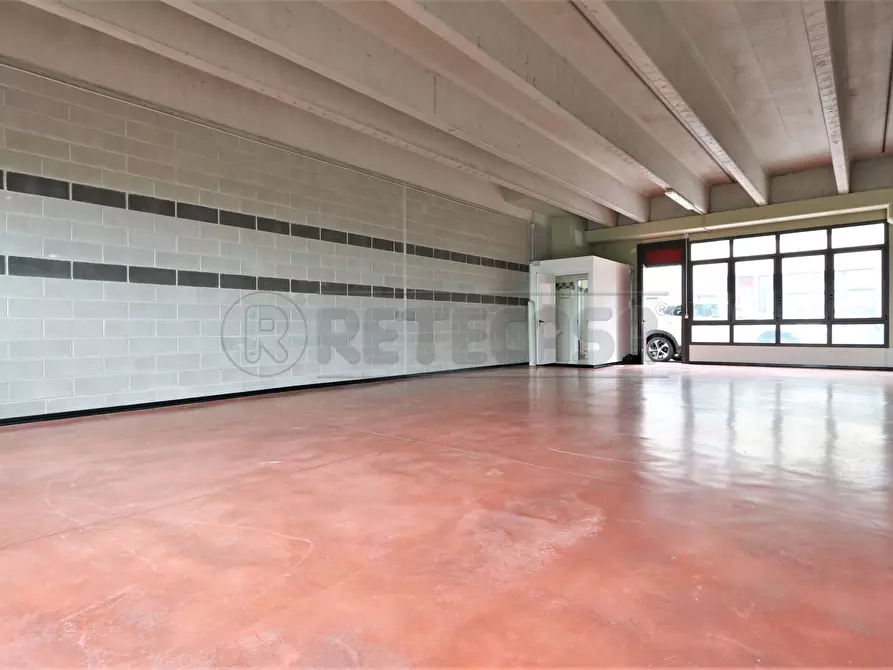 Immagine 9 di Laboratorio in affitto  a Camisano Vicentino