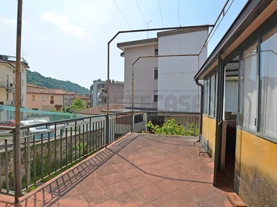 Immagine 9 di Casa semindipendente in vendita  in Via Foscola 5 a Castelgomberto