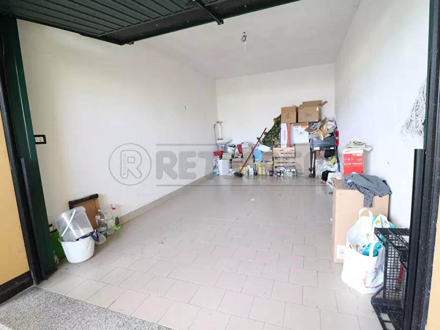 Immagine 17 di Trilocale in vendita  in Via Francesco Cilea 70/1 a Bondeno