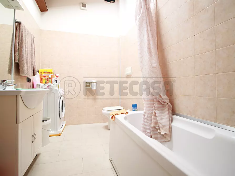 Immagine 4 di Appartamento in vendita  in Via Canova 6 a Gambellara