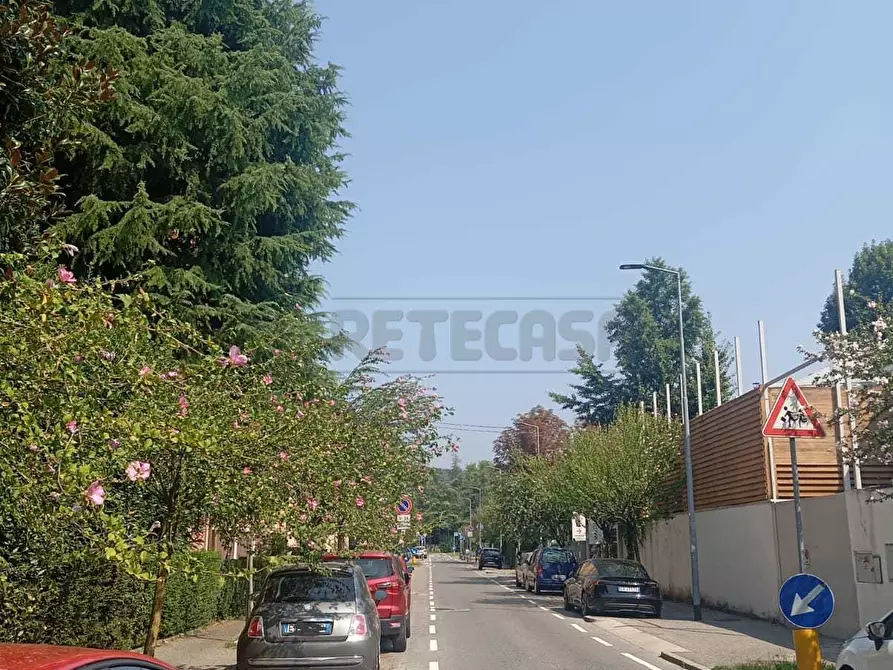 Immagine 12 di Trilocale in vendita  in Via Gioachino Rossini 7 a Bergamo