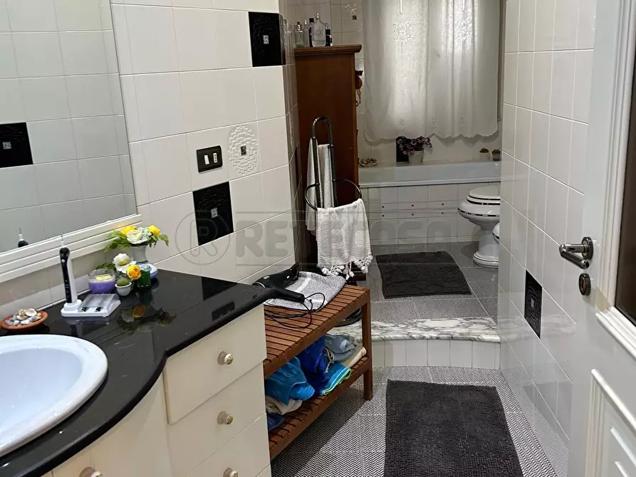 Immagine 16 di Quadrilocale in vendita  in VIA ALCIDE DE GASPERI 17 a Caltanissetta