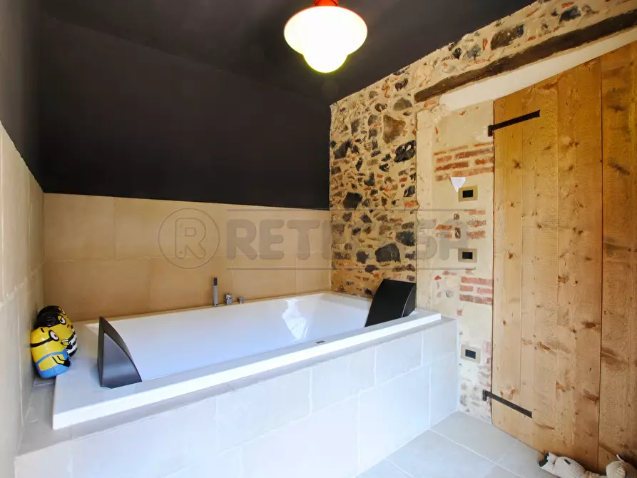 Immagine 19 di Villa in vendita  in Piazza Roma 36 a Brogliano