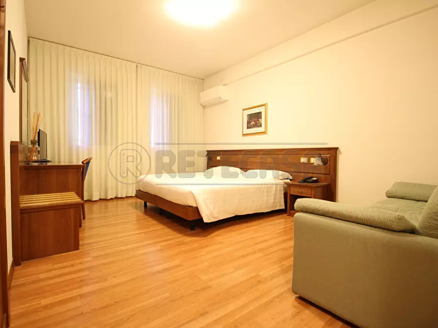 Immagine 26 di Agriturismo in vendita  a Brendola