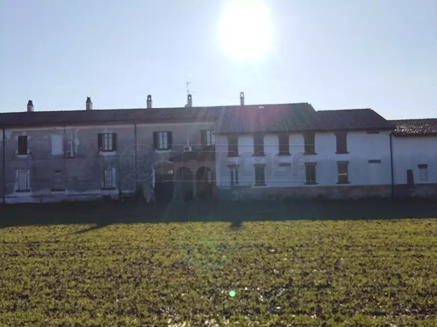 Immagine 20 di Rustico / casale in vendita  in Via Bagnarolo a Gadesco Pieve Delmona