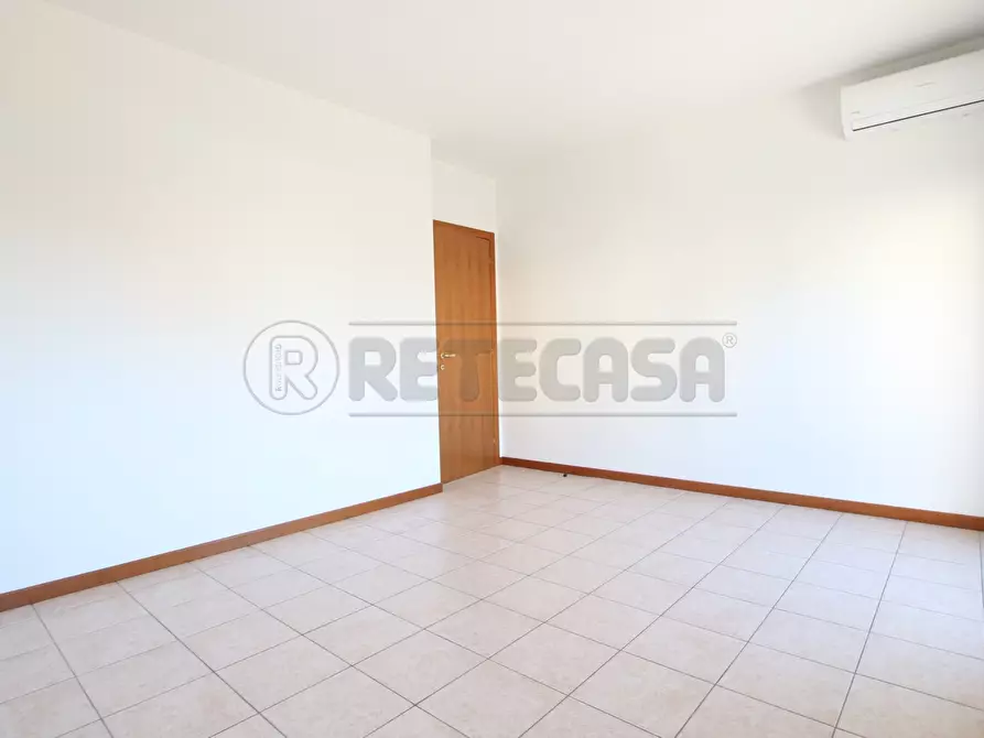 Immagine 12 di Bilocale in vendita  in Via Giovanni Falcone a Barbarano Mossano