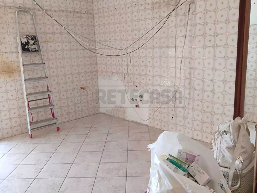 Immagine 21 di Trilocale in vendita  in via carlo pisacane 6 a Caltanissetta