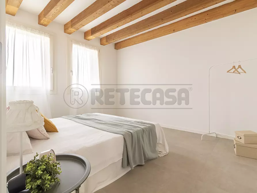 Immagine 11 di Bilocale in vendita  in Via Zuccola 37 a Bolzano Vicentino