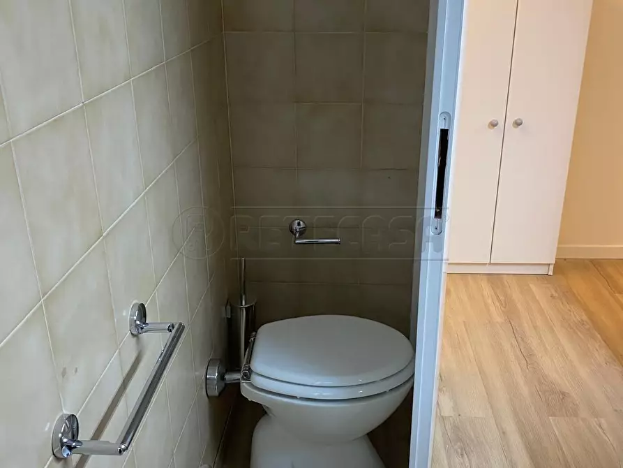 Immagine 13 di Appartamento in affitto  a Vicenza