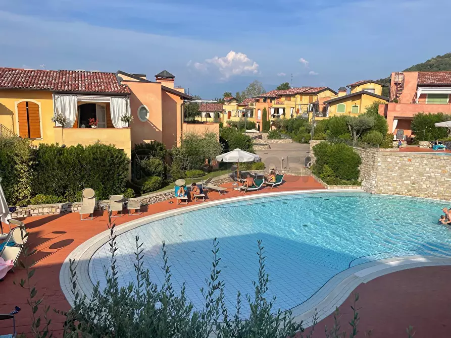 Immagine 15 di Bilocale in vendita  in Via del Torchio 21F a Manerba Del Garda