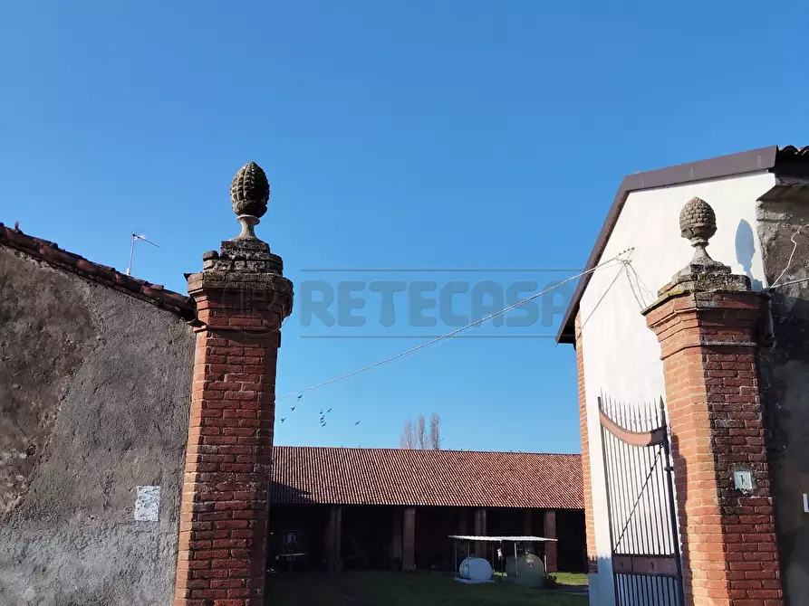 Immagine 19 di Rustico / casale in vendita  in Via Bagnarolo a Gadesco Pieve Delmona