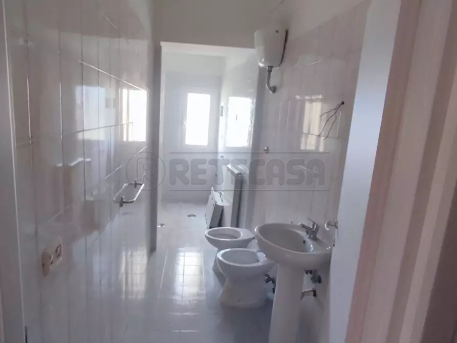 Immagine 5 di Trilocale in affitto  a San Nicola La Strada