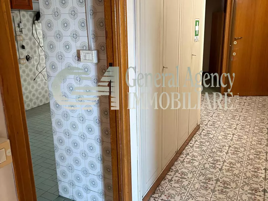 Immagine 33 di Appartamento in vendita  in via guido de ruggiero a Roma