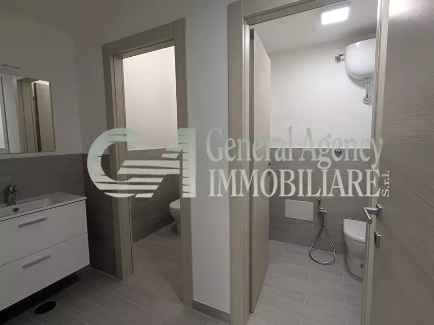 Immagine 46 di Ufficio in vendita  in Via Giuseppe Failla a Roma