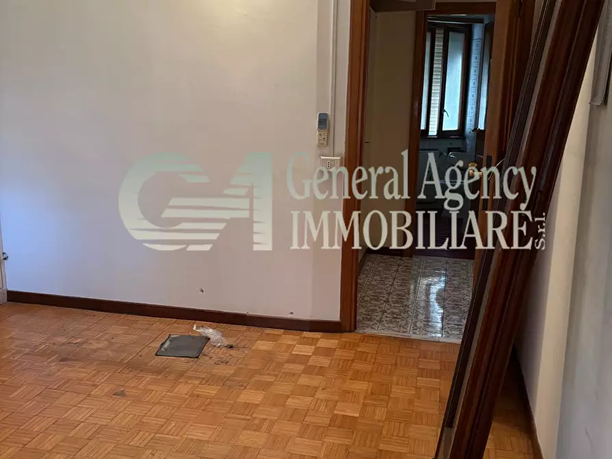 Immagine 28 di Appartamento in vendita  in via guido de ruggiero a Roma
